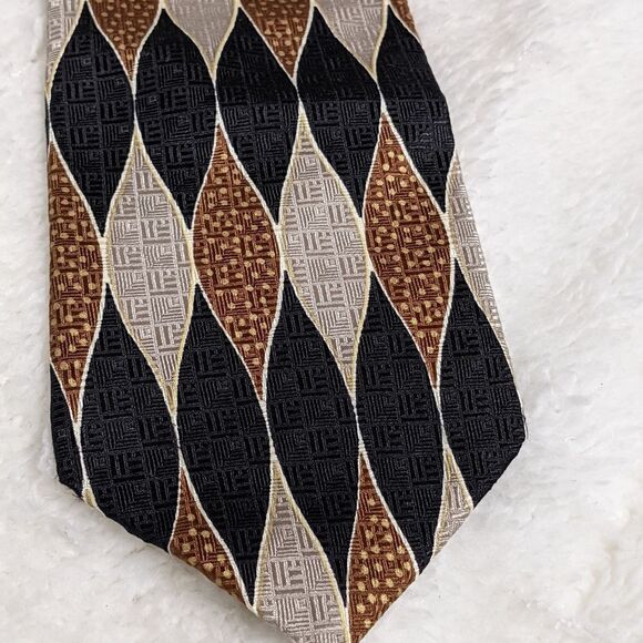 Men's Vintage 100% Silk Tie By Geoffrey Beene -Elongated Diamond Motif - Picture 8 of 13